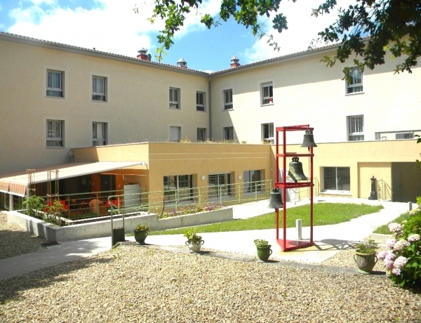 Photo 0