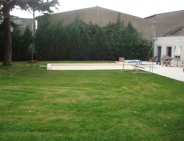 Photo 0