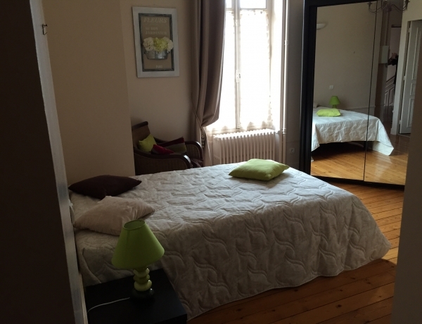Photo 0