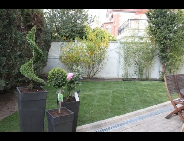 Photo 0