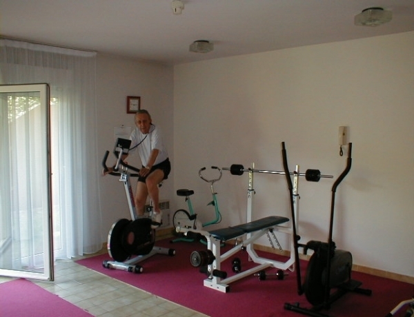 Photo 0