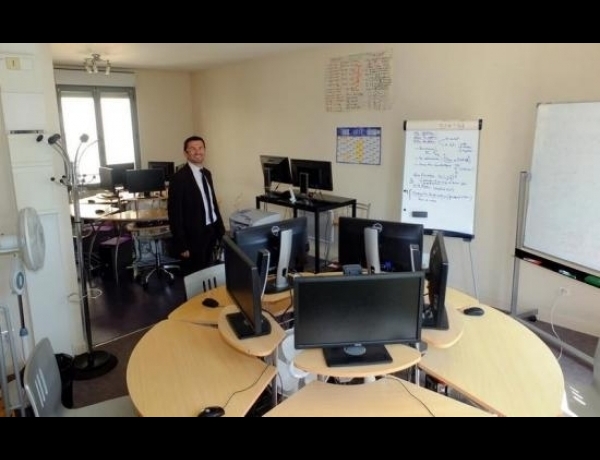 Photo 0
